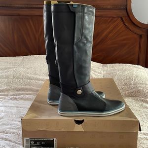 NEW Nike Womens Carico High leather boots. blue/dark grey w/turquoise trim Sz 10